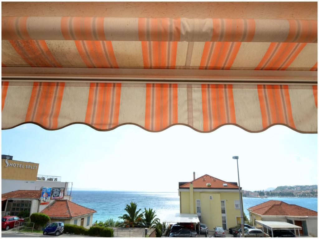 Apartment Laura Podstrana Rom bilde